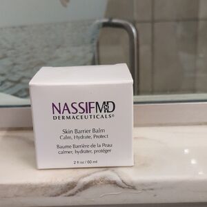 A Skin Barrier Balm